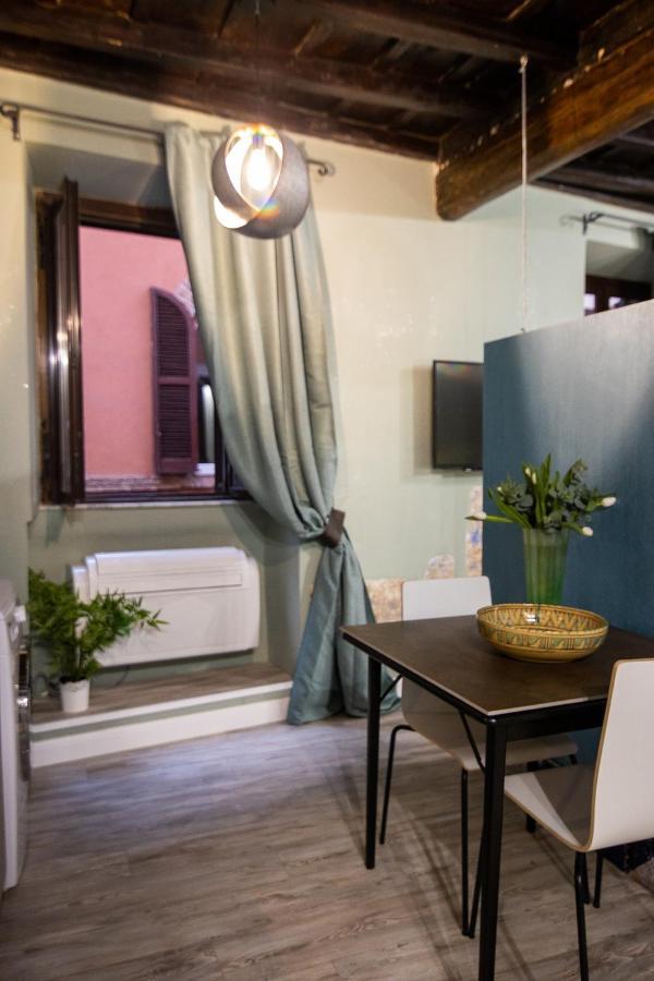 Romeathome Deluxe Suite Campo Dei Fiori Exterior foto
